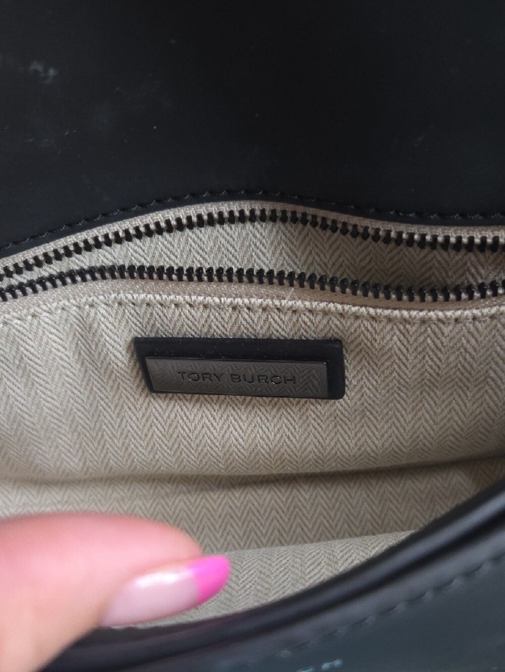 Tory Burch Britten Crossbody Bag In Matte Black - Picture 3 of 5